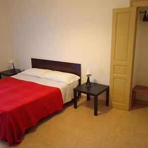 DEPANDANCE CARAVAGGIO 200 metres from Ortigia